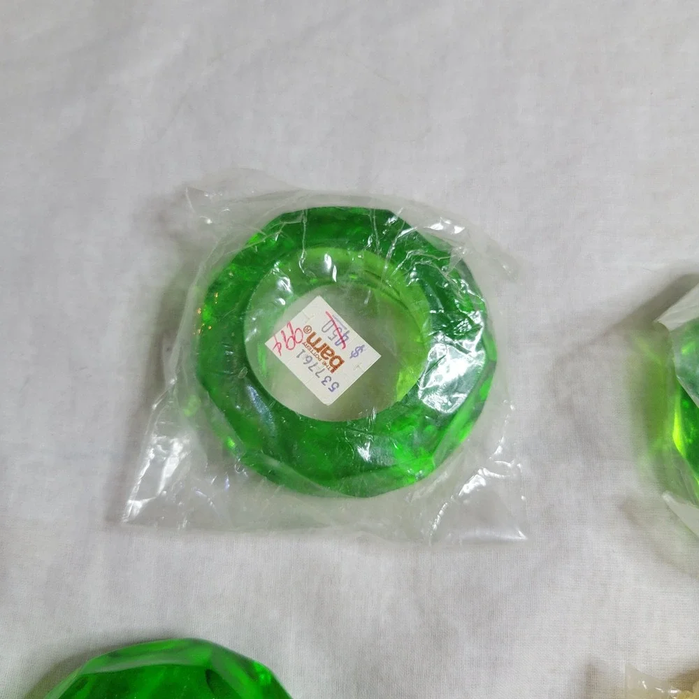 Vintage Faceted Acrylic Napkin Rings Set of 8 Green Yellow Orange Chunky